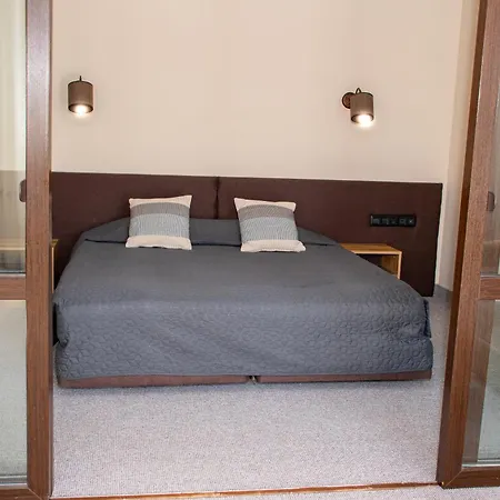 Отель Orphey 4*