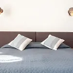 호텔 Orphey 4*