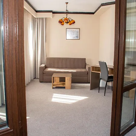 Orphey Hotell