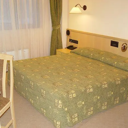 Hotel Orphey 4*